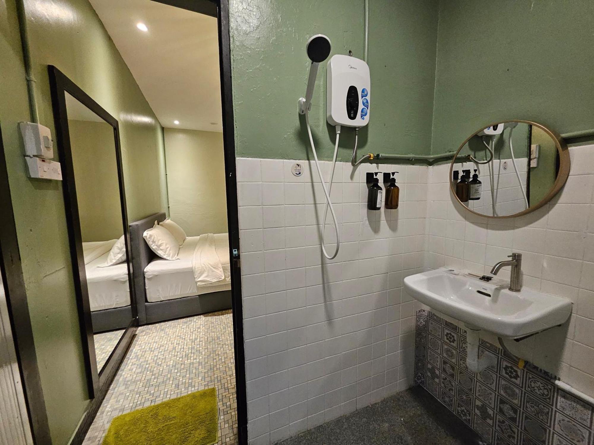 85 Boutique Hotel イポー エクステリア 写真